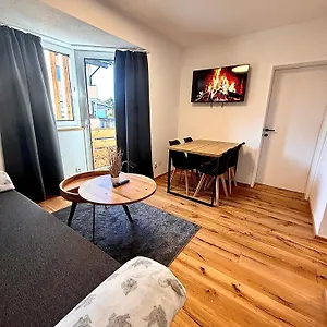 Schöne 4-zimmer Mitten In Den Alpen Apartment